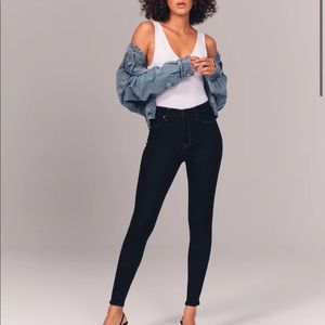 NWOT Abercrombie High Rise Jean Legging - Tall.